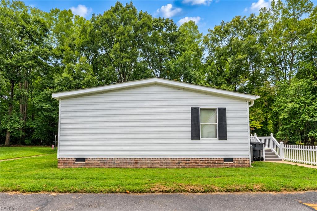 9134 Richmond Rd W Property Photo 38