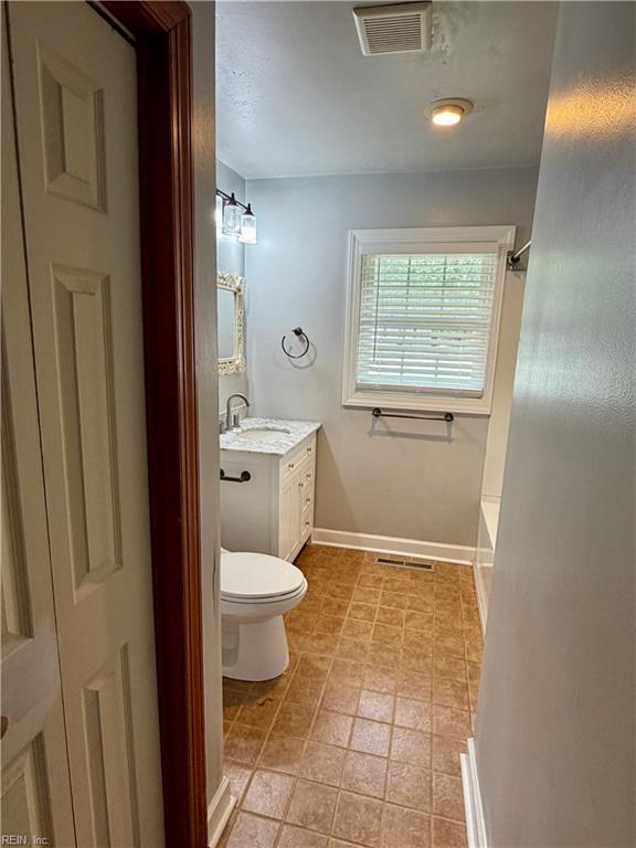 1452 E Pembroke Ave Property Photo 16