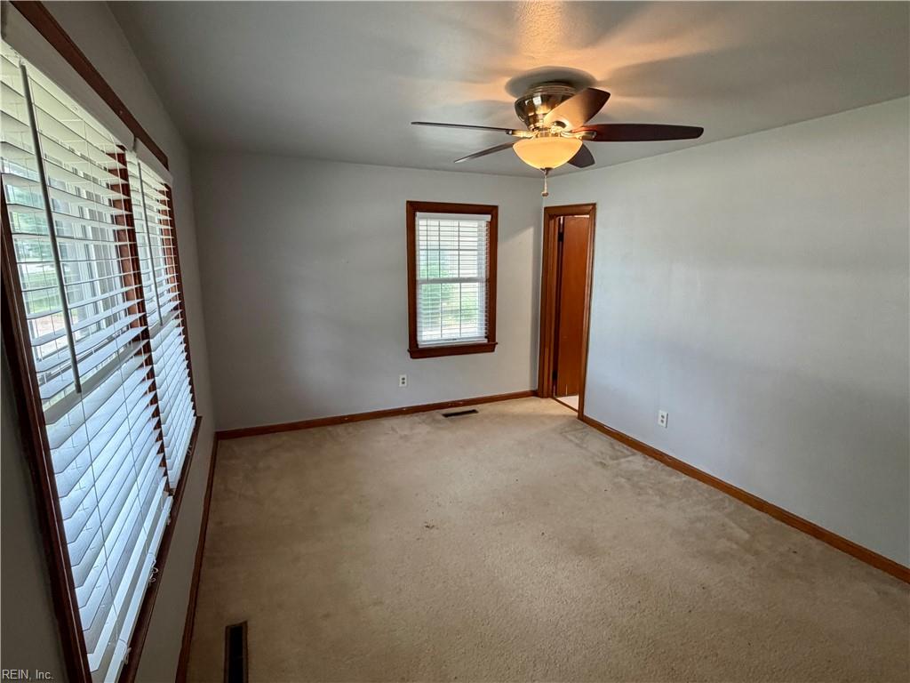1452 E Pembroke Ave Property Photo 20