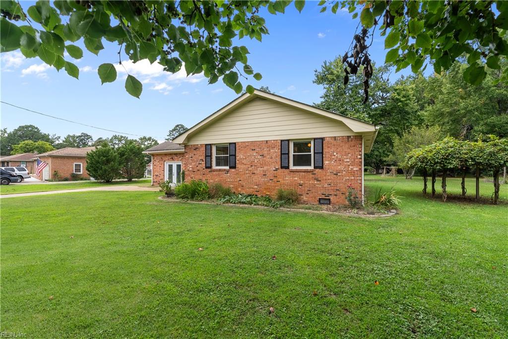552 Saddlehorn Dr Property Photo 3
