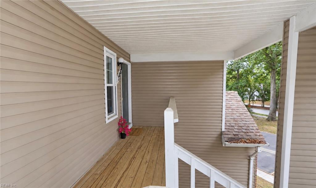 782 Windbrook Cir Property Photo 2