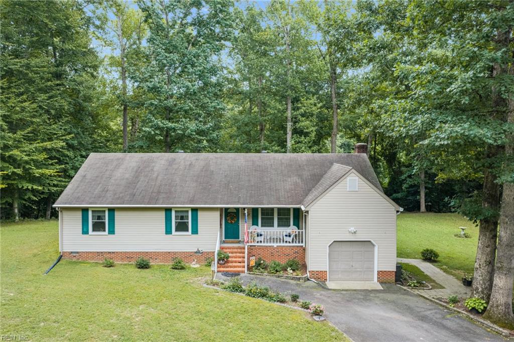 9843 Spring Branch Dr Property Photo 9