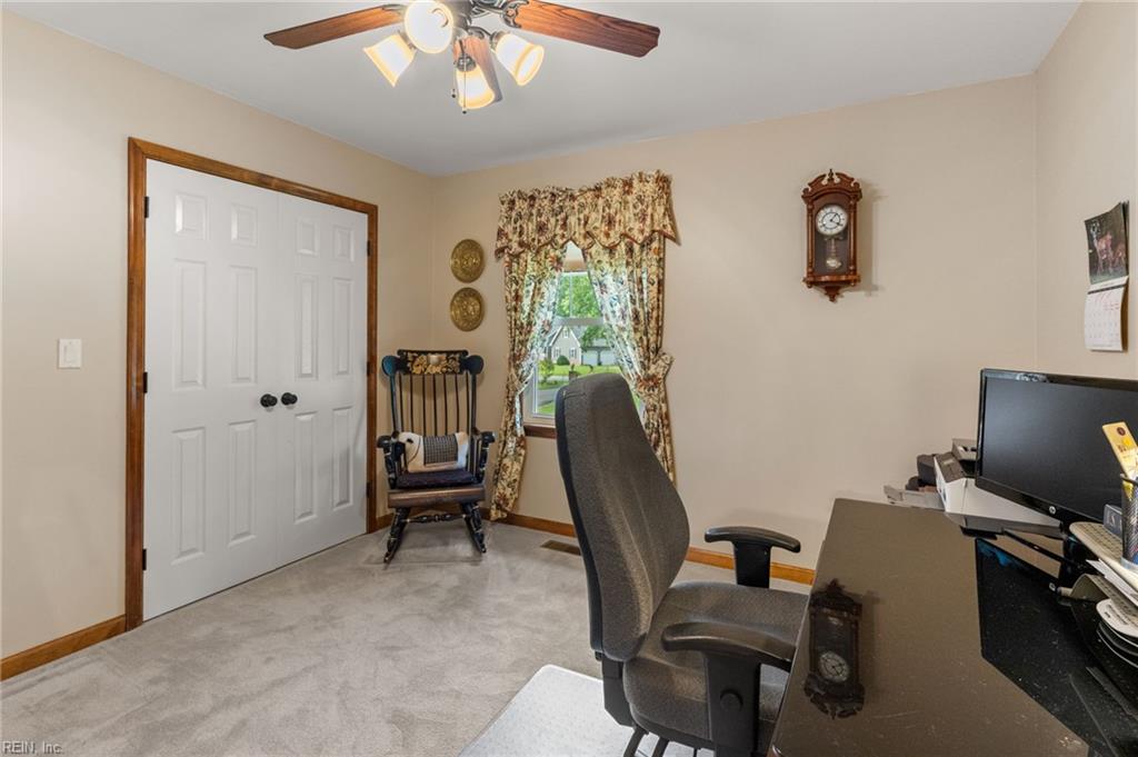9843 Spring Branch Dr Property Photo 27