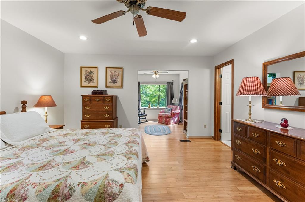 9843 Spring Branch Dr Property Photo 29