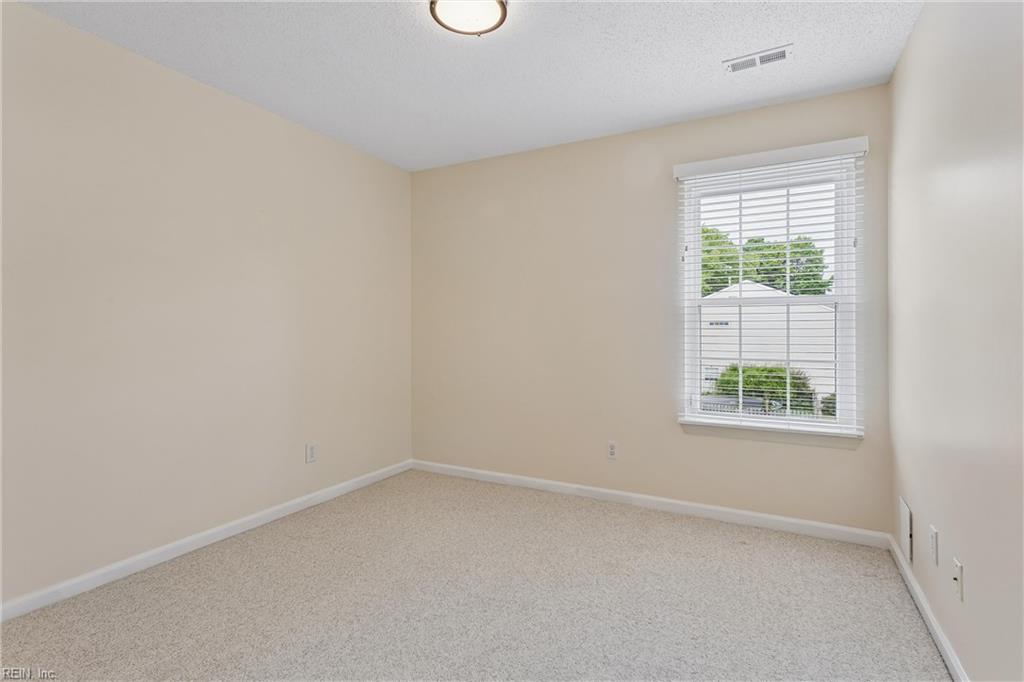 116 Lilburne Way Property Photo 33