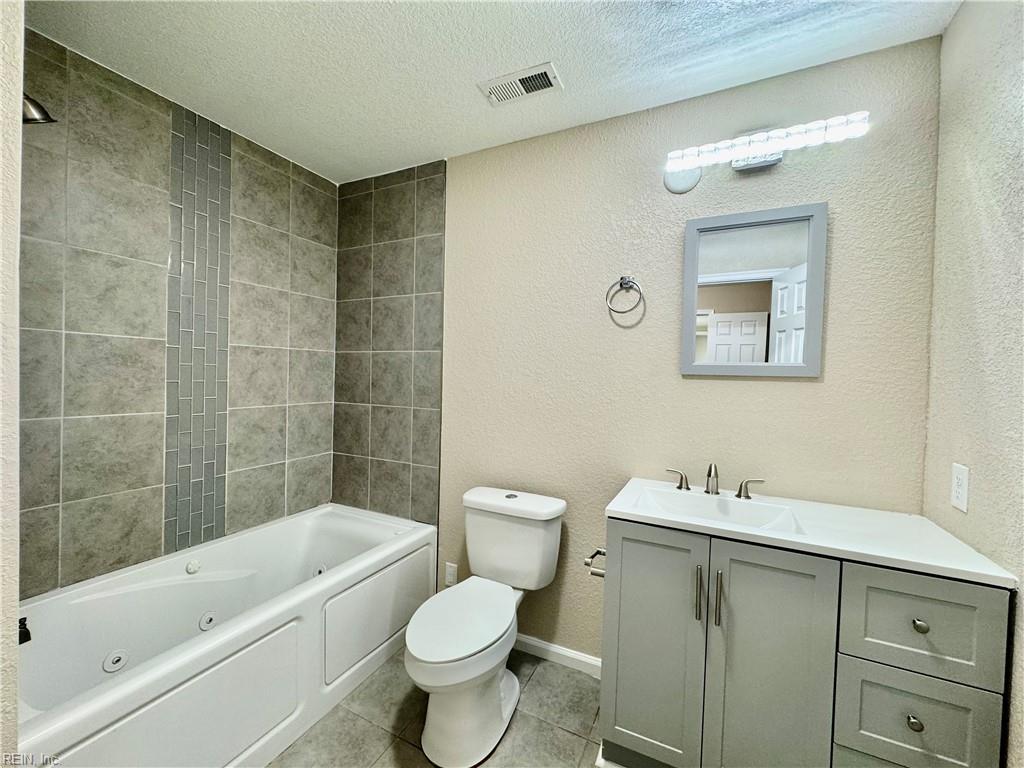 739 Childs Ave Property Photo 3