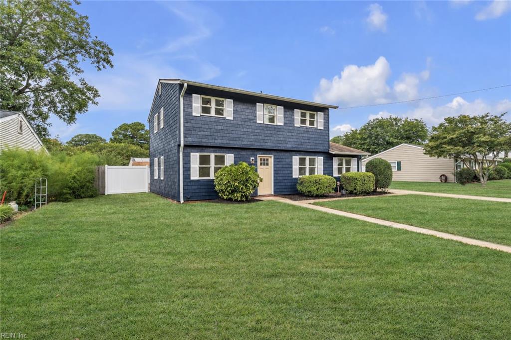 221 Iroquois Rd Property Photo 2