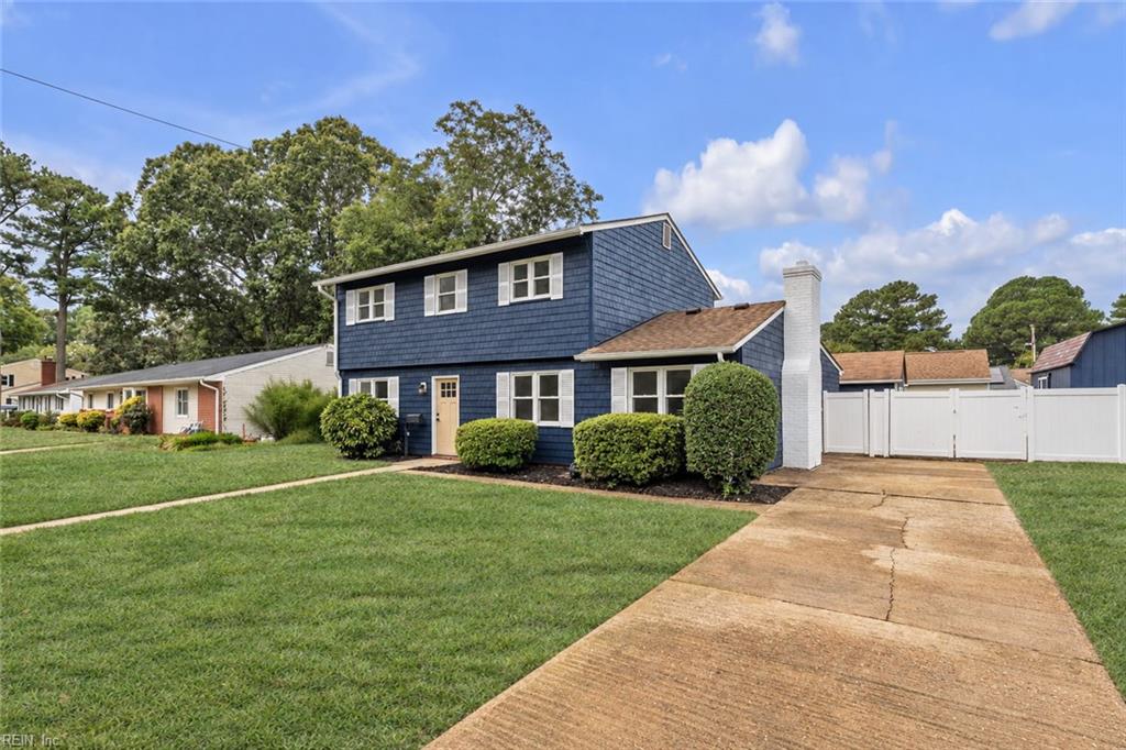 221 Iroquois Rd Property Photo 3