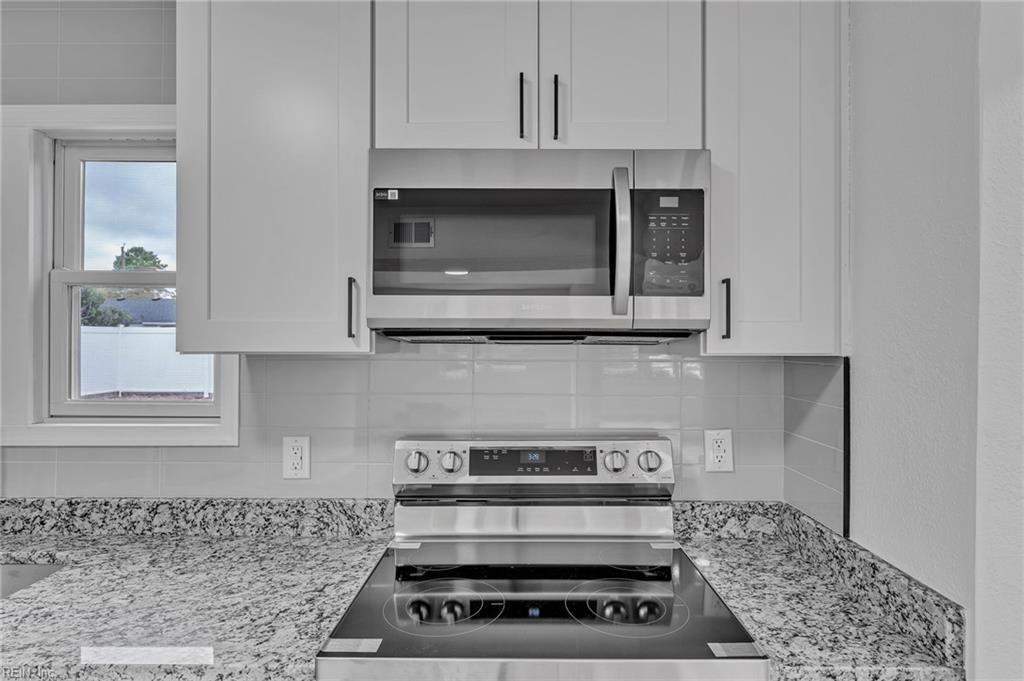 221 Iroquois Rd Property Photo 24