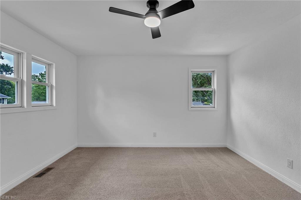 221 Iroquois Rd Property Photo 39