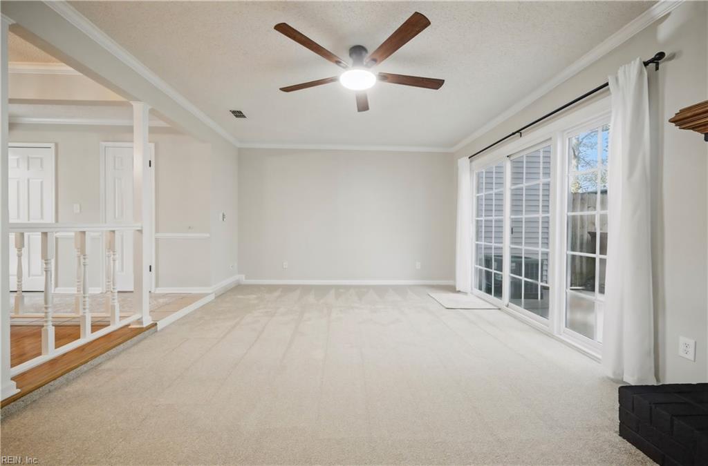 302 Fairfax Ter Property Photo 7
