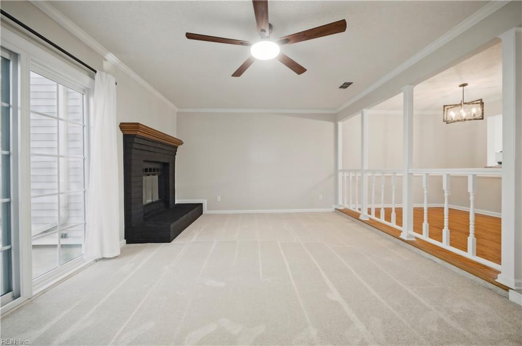 302 Fairfax Ter Property Photo 8