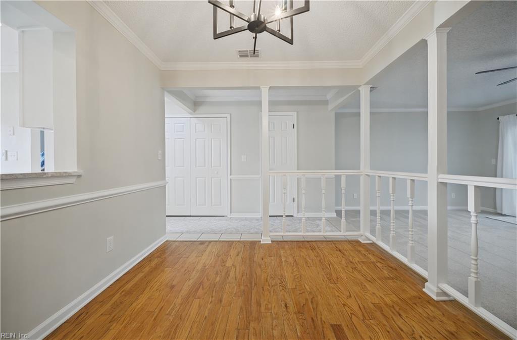 302 Fairfax Ter Property Photo 12