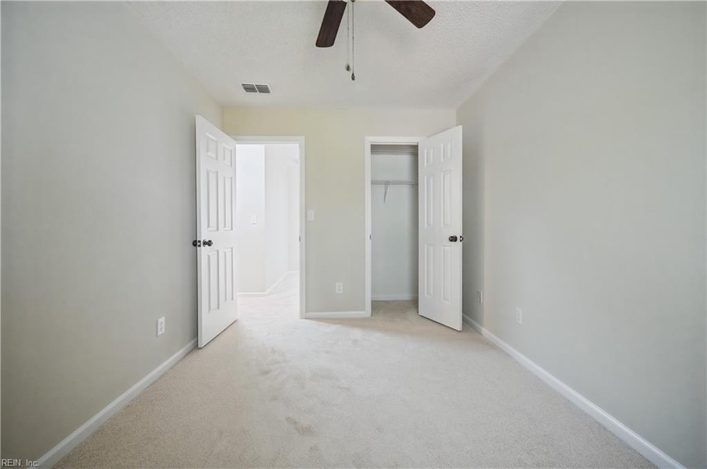 302 Fairfax Ter Property Photo 22