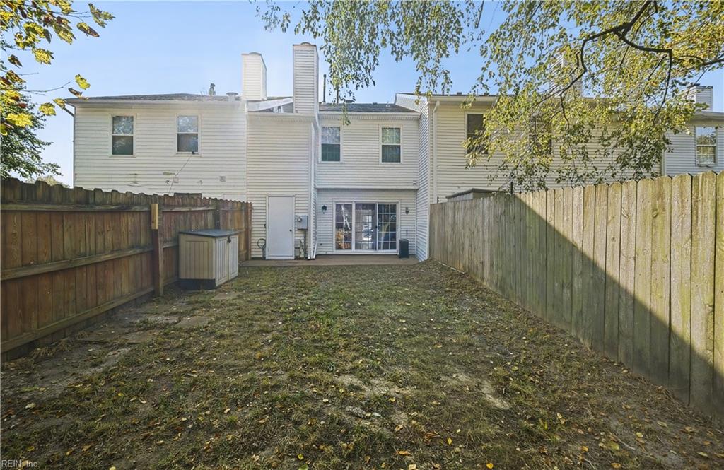 302 Fairfax Ter Property Photo 33