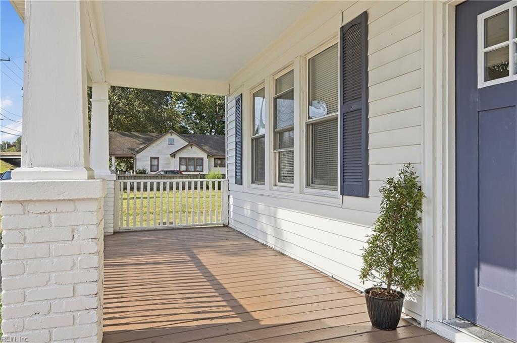 4212 Bainbridge Blvd Property Photo 4
