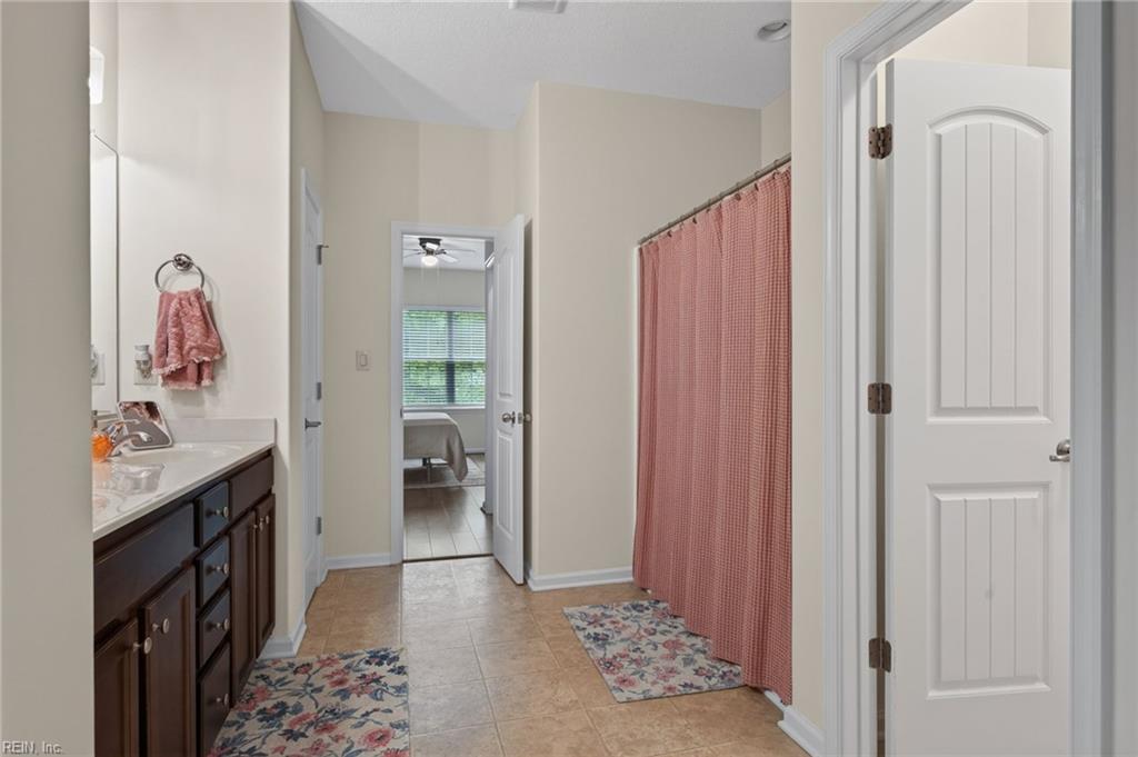 713 Tiffany Green Ct Property Photo 37