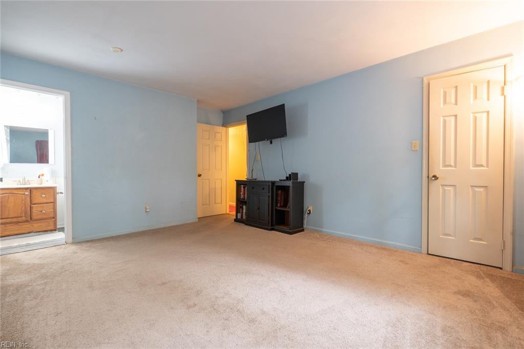 936 Parkland Ln Property Photo 16
