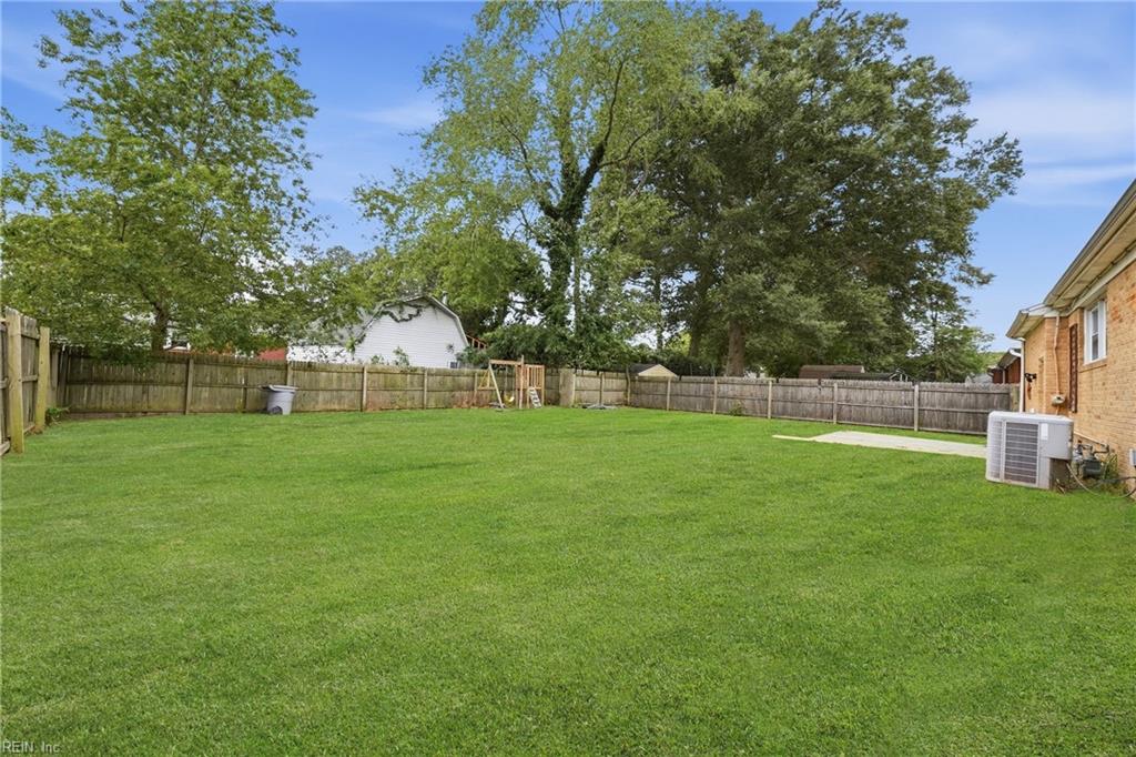 10 Eastlawn Dr Property Photo 23
