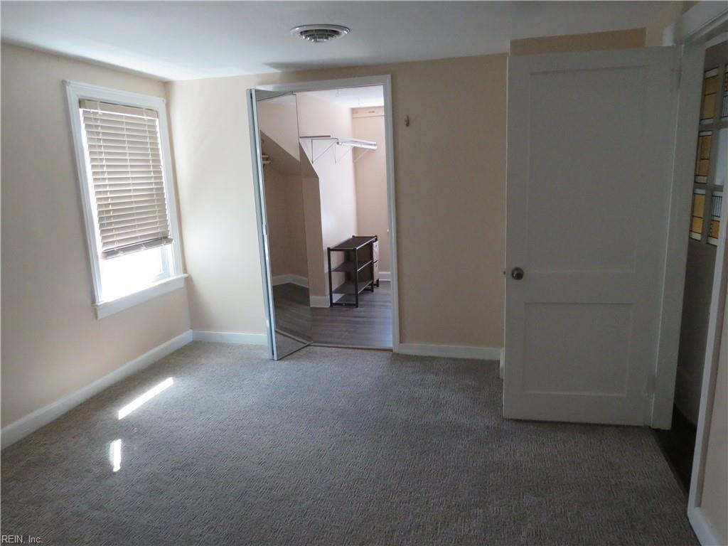 7732 Castleton Pl Property Photo 8