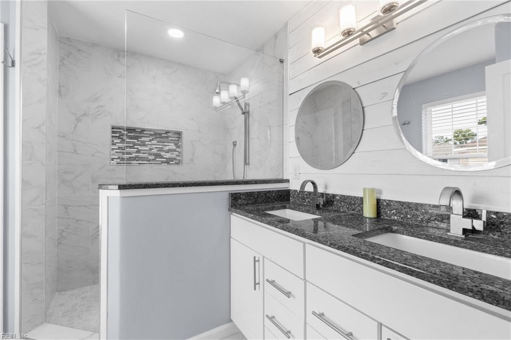 4705 Martinique Ct Property Photo 15