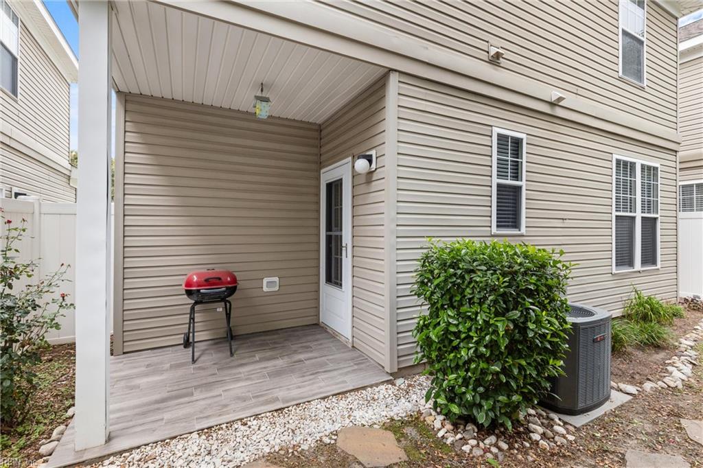 4705 Martinique Ct Property Photo 22