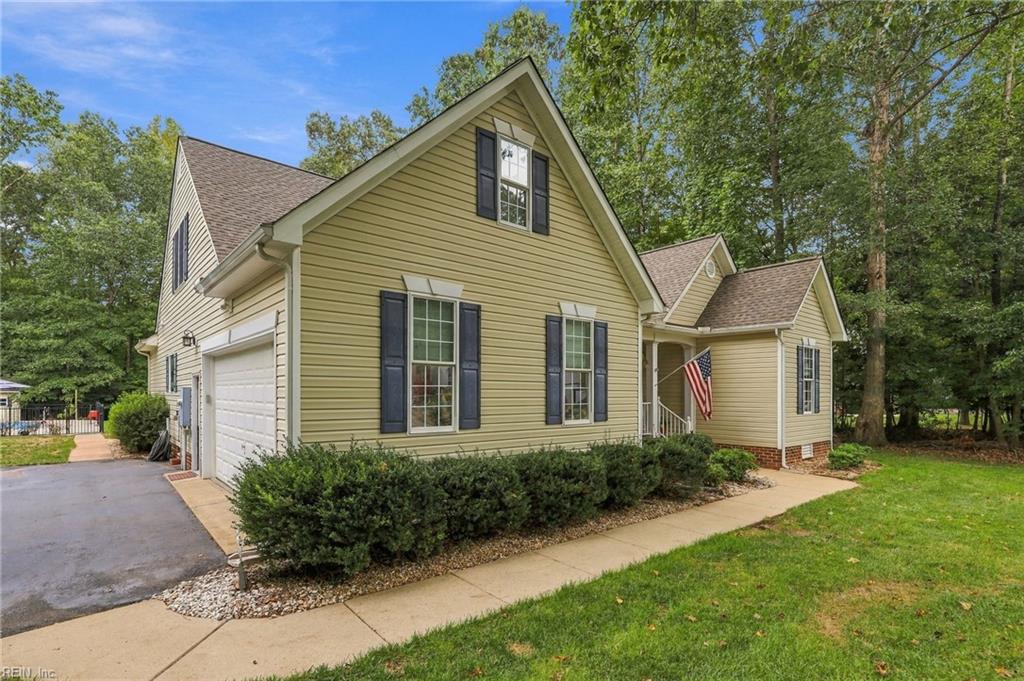 2037 Deerhunters Xing Property Photo 4