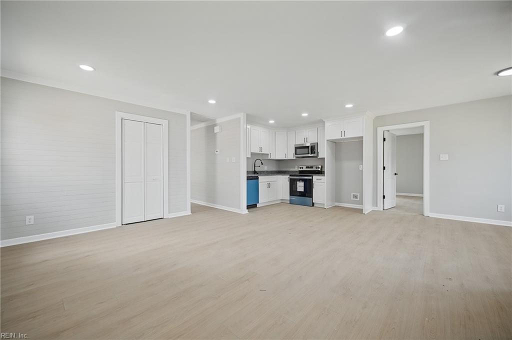 1228 Laurel Ave Property Photo 10