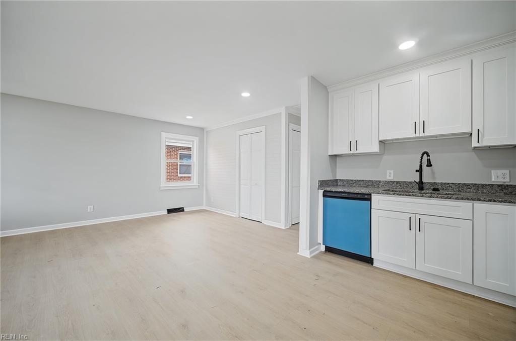 1228 Laurel Ave Property Photo 15
