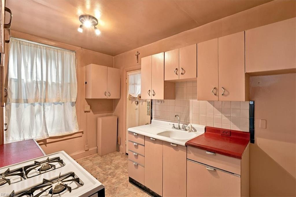 3719 Granby St Property Photo 8