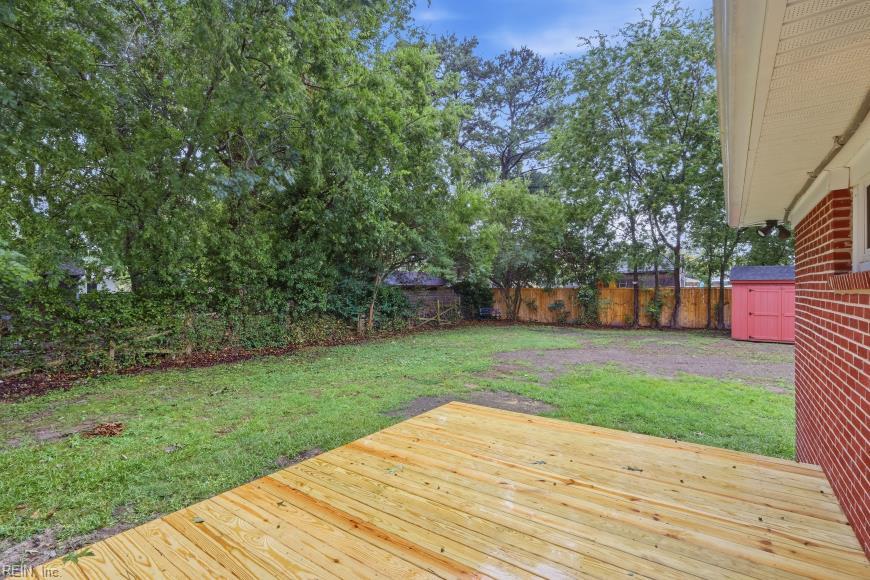 609 Manor Dr Property Photo 23