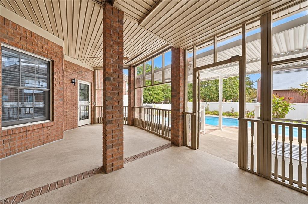 1824 Lancing Crest Ln Property Photo 42