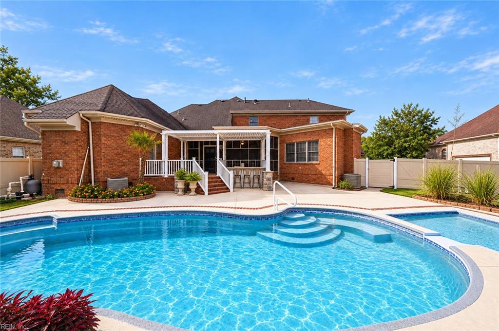 1824 Lancing Crest Ln Property Photo 43
