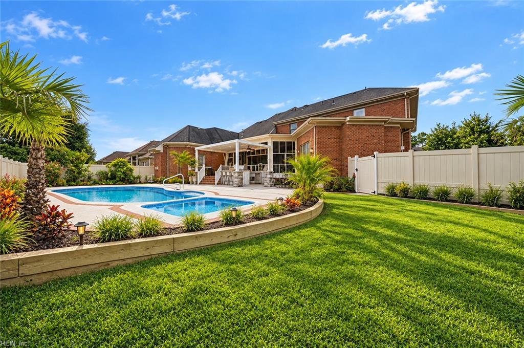 1824 Lancing Crest Ln Property Photo 44