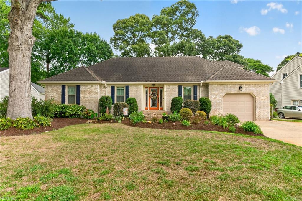 1013 Baydon LN Property Photo 1