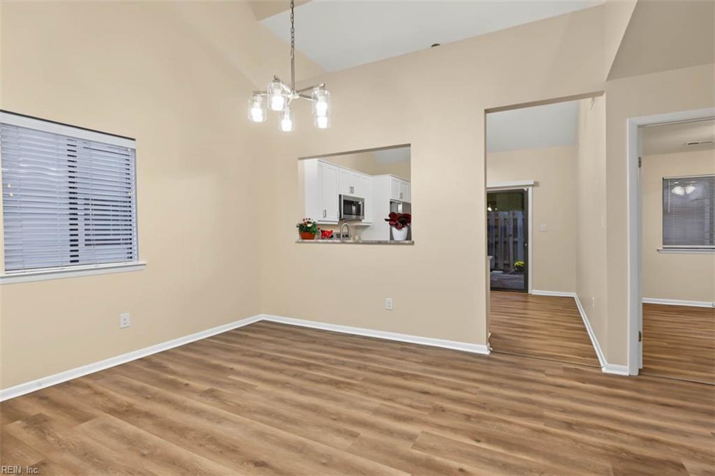 1146 North Green Dr Property Photo 8