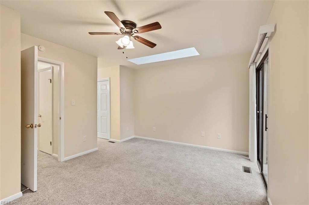 1146 North Green Dr Property Photo 23