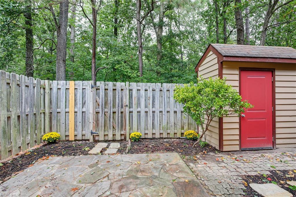 1146 North Green Dr Property Photo 31