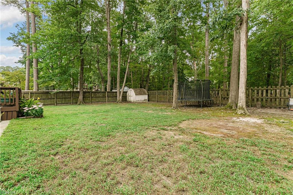 330 Williamsburg Ct Property Photo 30