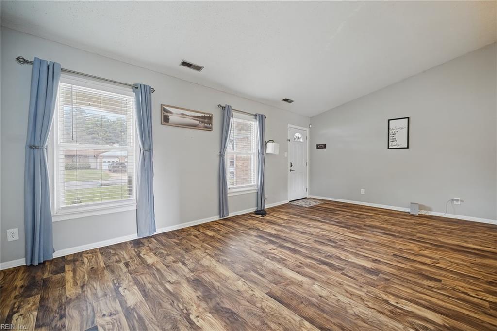 2016 Inverrary Ct Property Photo 7
