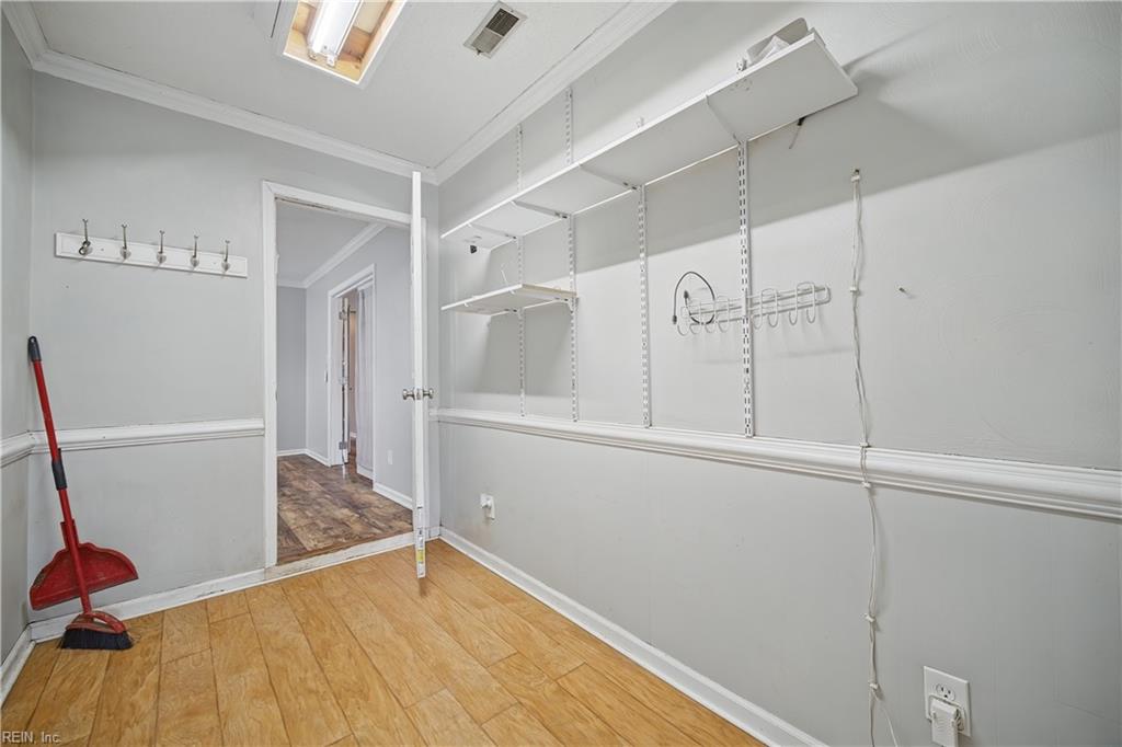 2016 Inverrary Ct Property Photo 16