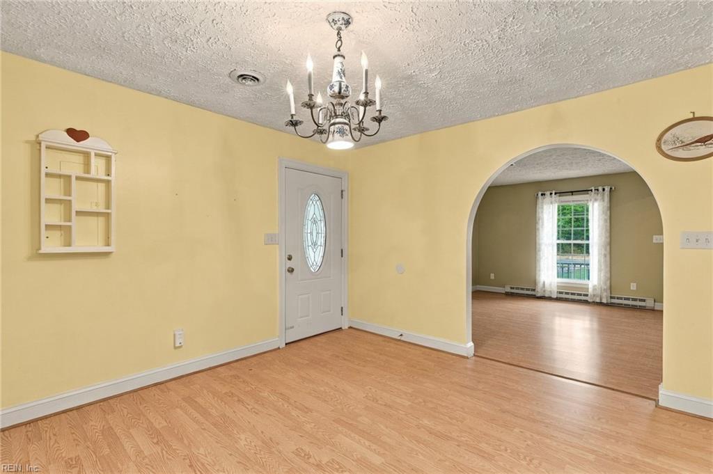 8482 Broad Marsh Ln Property Photo 9