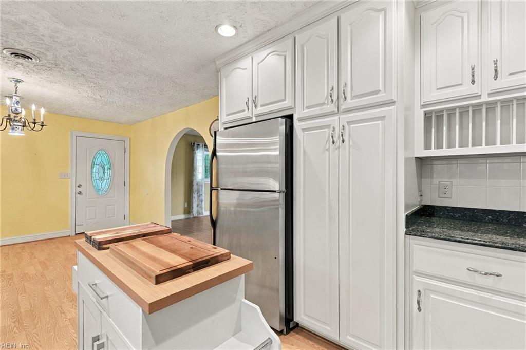 8482 Broad Marsh Ln Property Photo 10