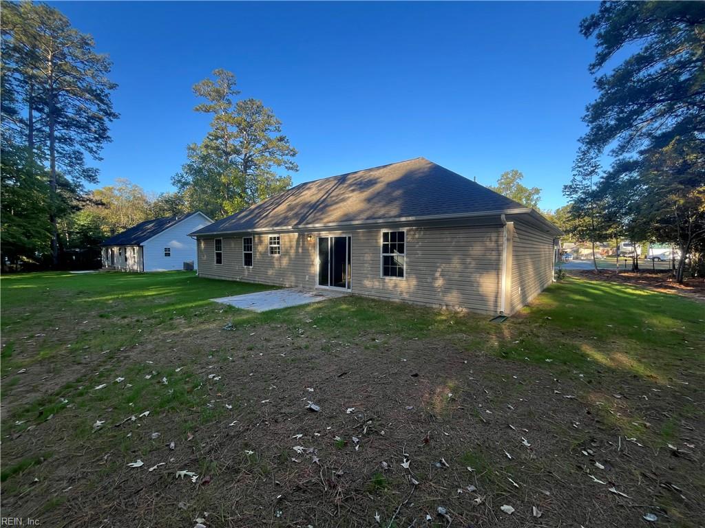 26470 Pine Hvn Property Photo 2