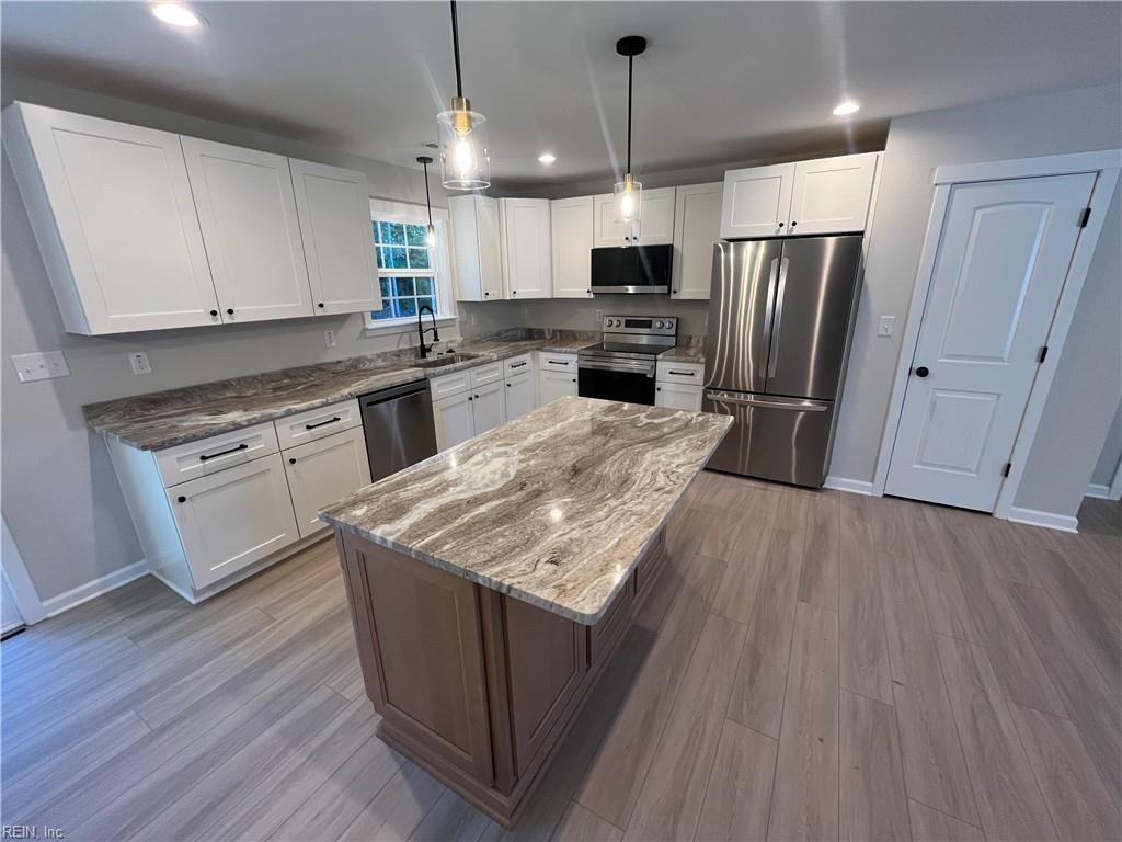 26470 Pine Hvn Property Photo 3