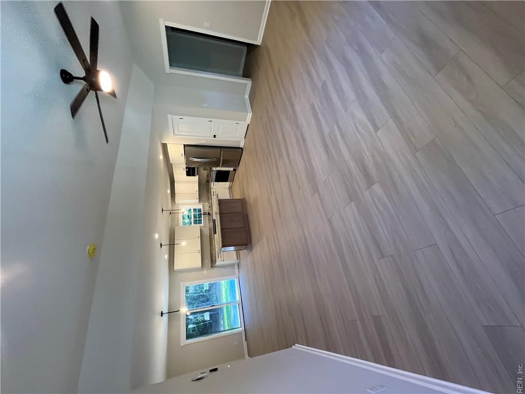 26470 Pine Hvn Property Photo 7