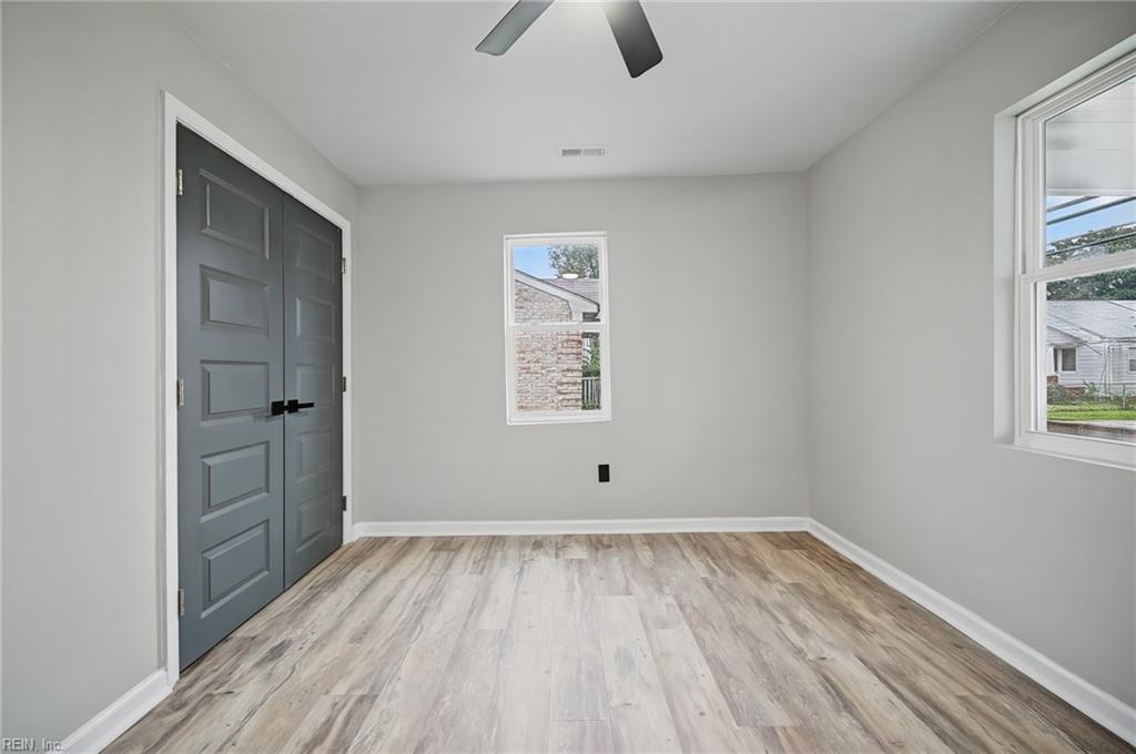 1085 Cascade Blvd Property Photo 7