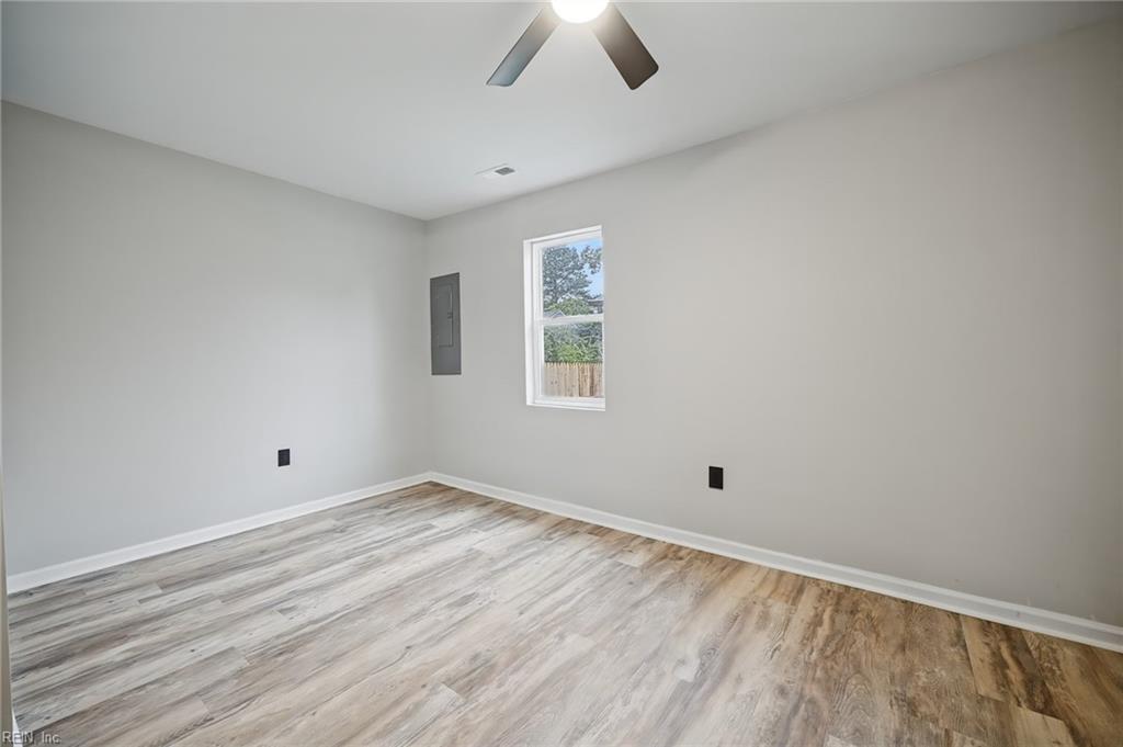 1085 Cascade Blvd Property Photo 10