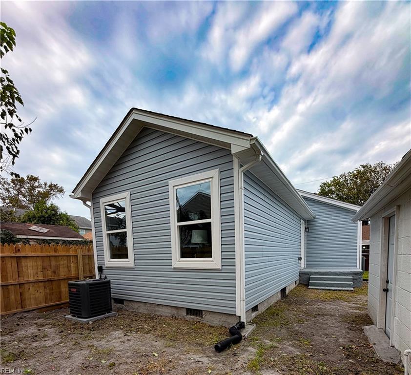 1085 Cascade Blvd Property Photo 15