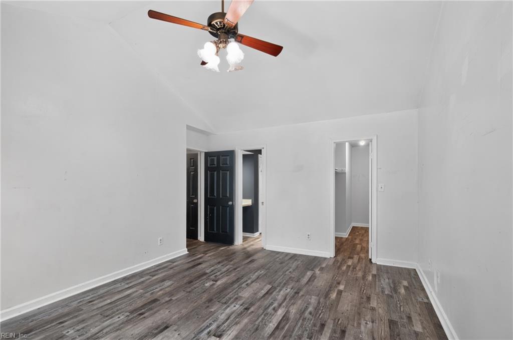 216 Admiral Ct Property Photo 29